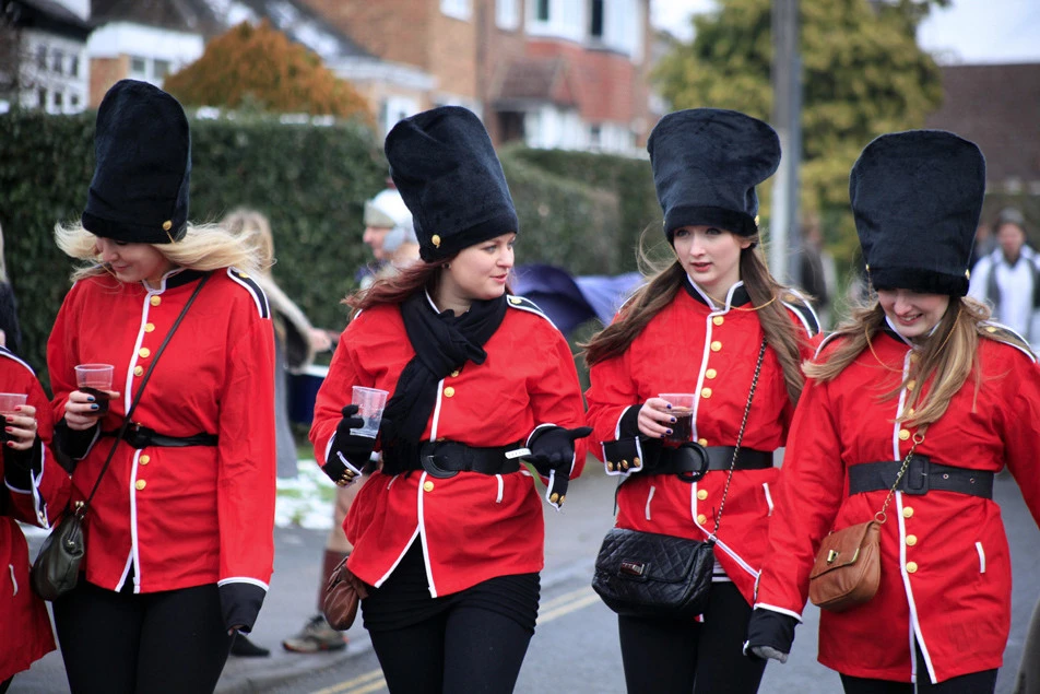 Photo 7 from the 2010 Windlesham Boxing Day Pram Race