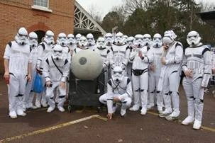Photo 6 from the 2011 Windlesham Boxing Day Pram Race