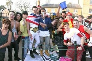 Photo 6 from the 2012 Windlesham Boxing Day Pram Race