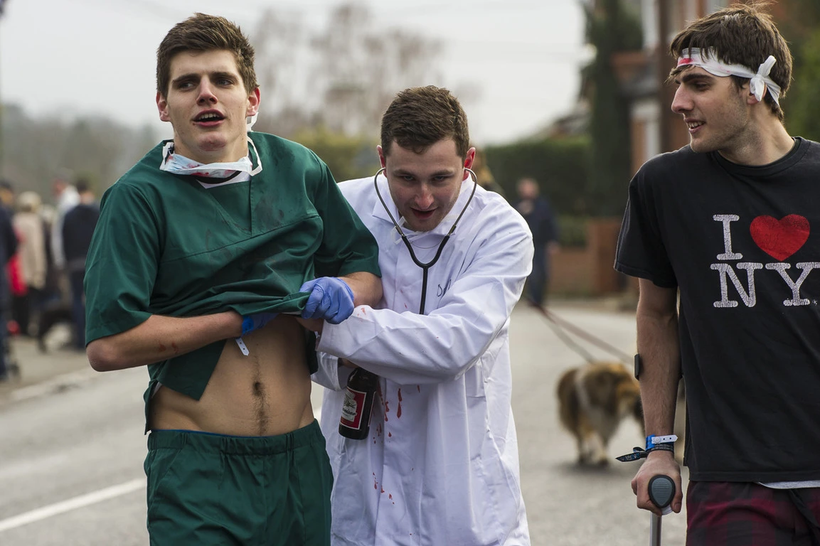 Photo 1 from the 2013 Windlesham Boxing Day Pram Race