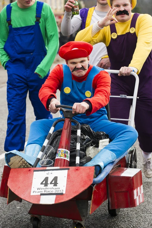 Photo 2 from the 2013 Windlesham Boxing Day Pram Race