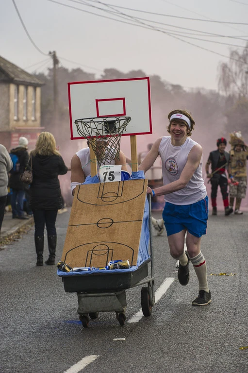 Photo 7 from the 2013 Windlesham Boxing Day Pram Race