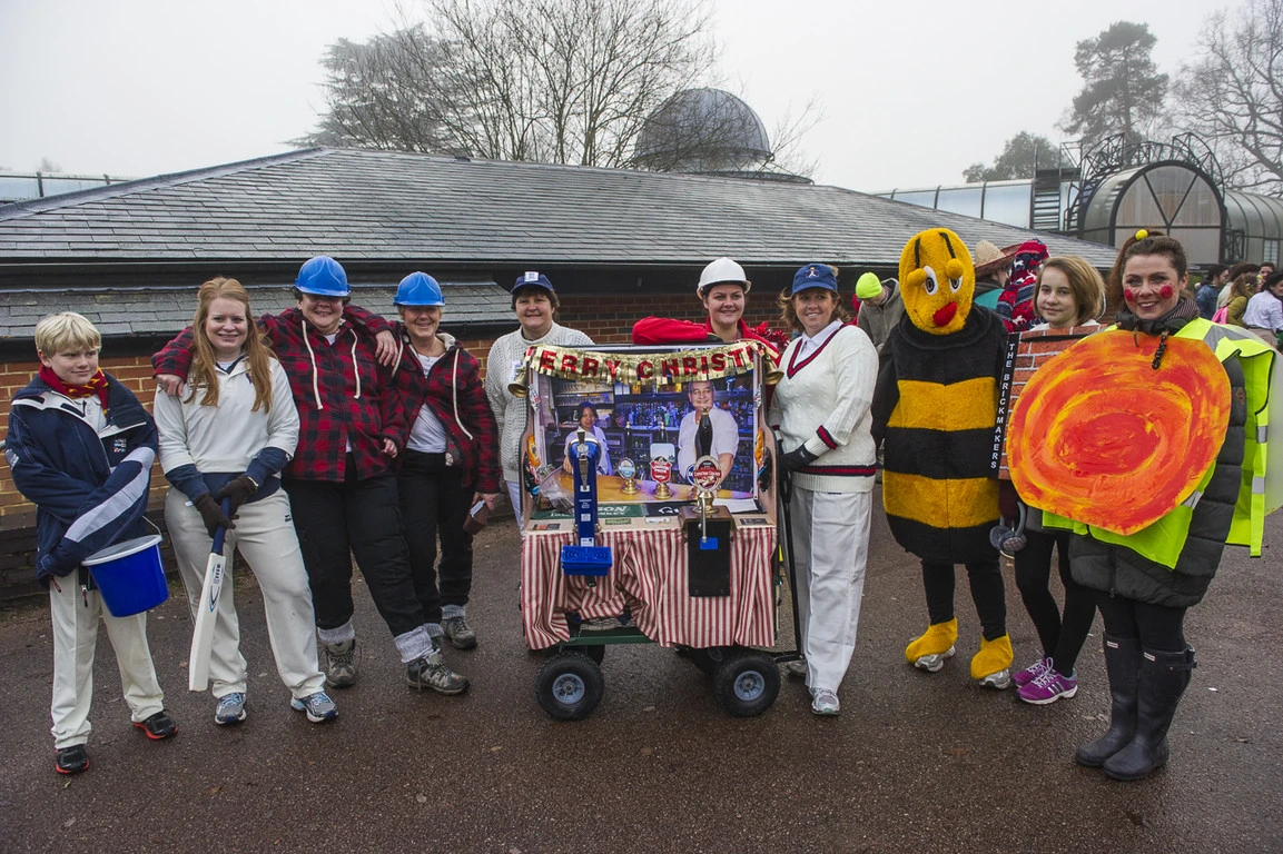 Photo 23 from the 2013 Windlesham Boxing Day Pram Race