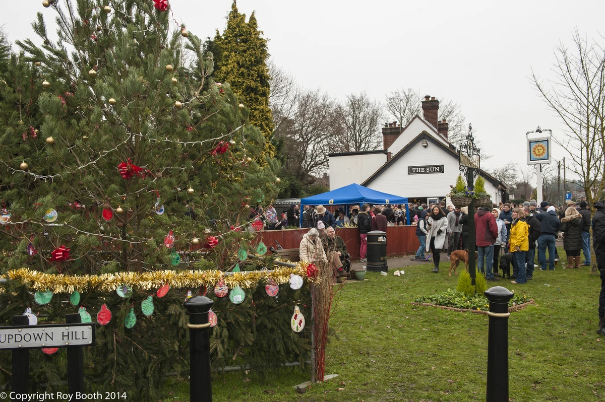 Photo 1 from the 2014 Windlesham Boxing Day Pram Race