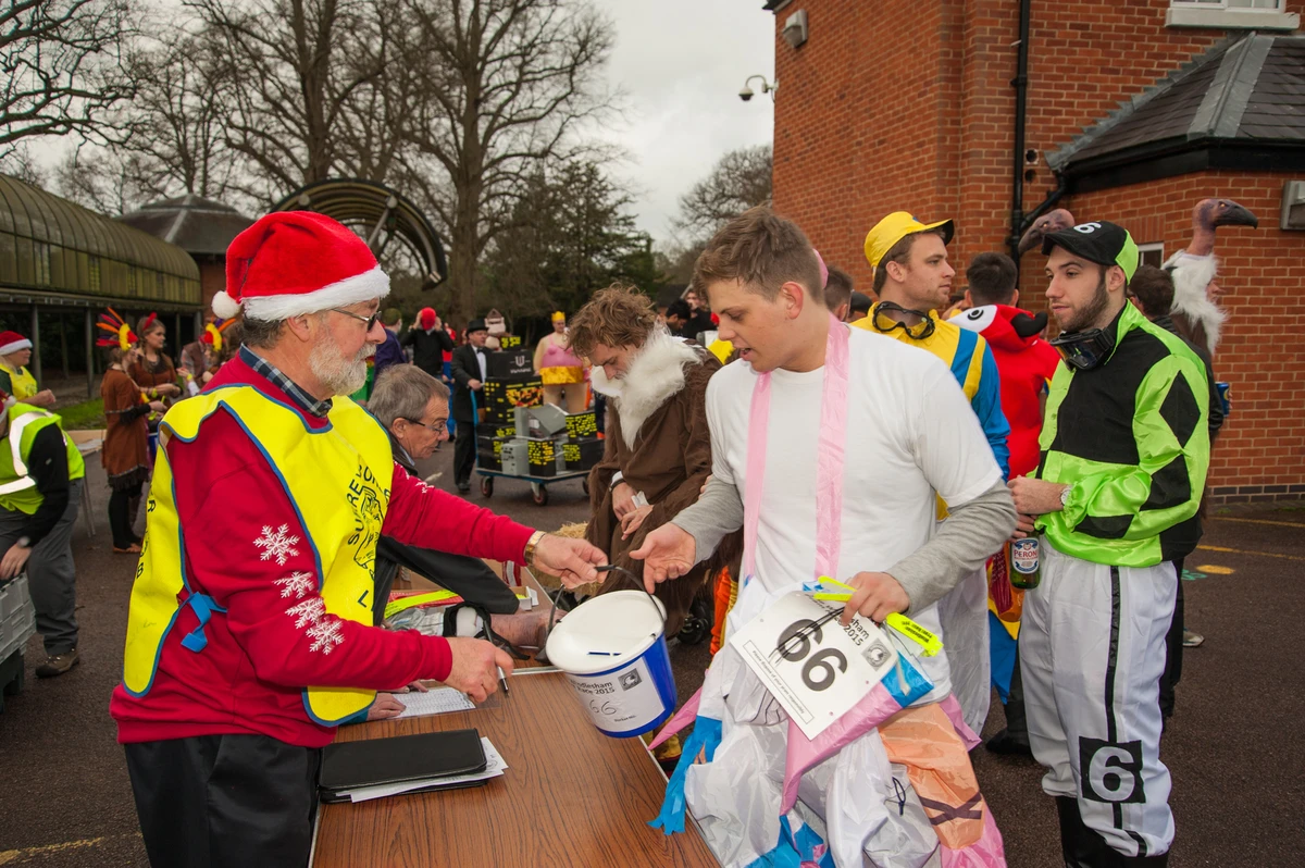 Photo 2 from the 2015 Windlesham Boxing Day Pram Race