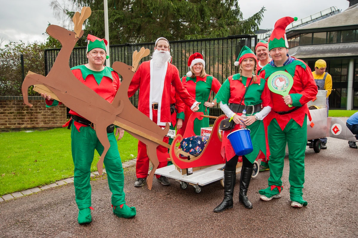 Photo 16 from the 2015 Windlesham Boxing Day Pram Race