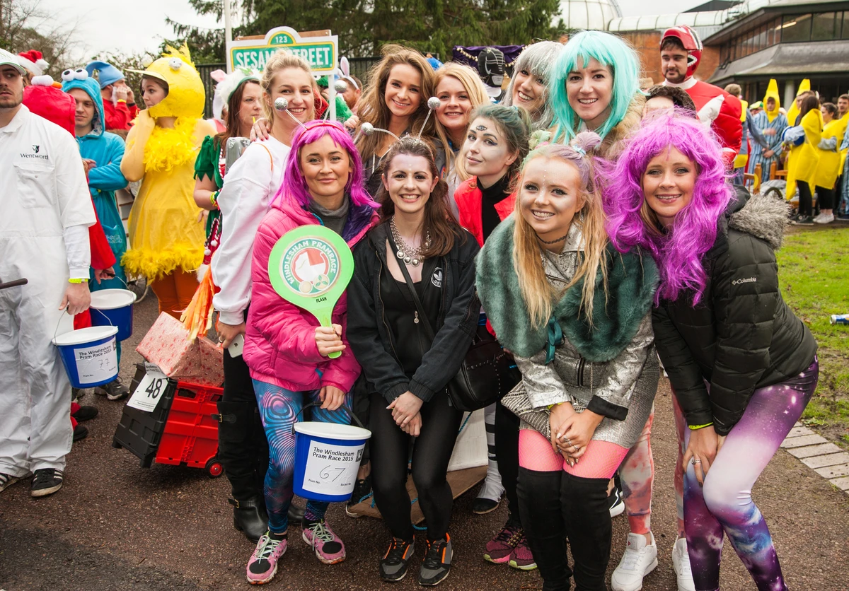 Photo 19 from the 2015 Windlesham Boxing Day Pram Race