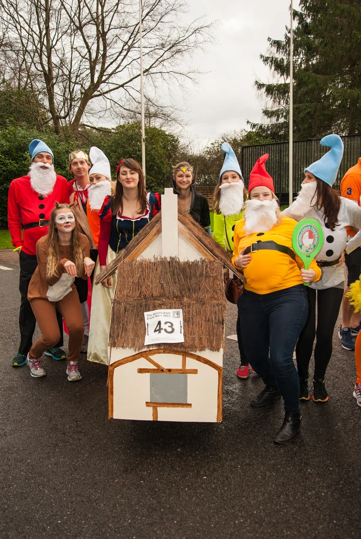 Photo 24 from the 2015 Windlesham Boxing Day Pram Race