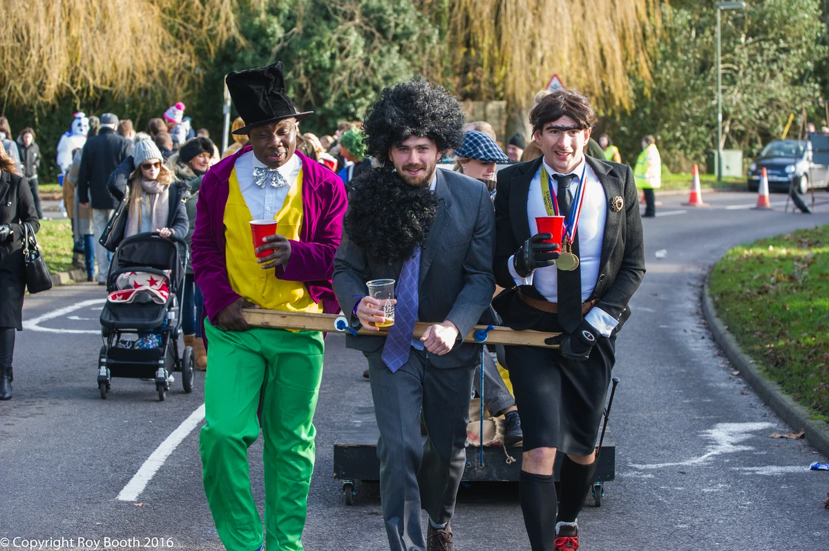 Photo 2 from the 2016 Windlesham Boxing Day Pram Race