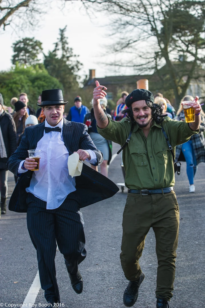 Photo 11 from the 2016 Windlesham Boxing Day Pram Race