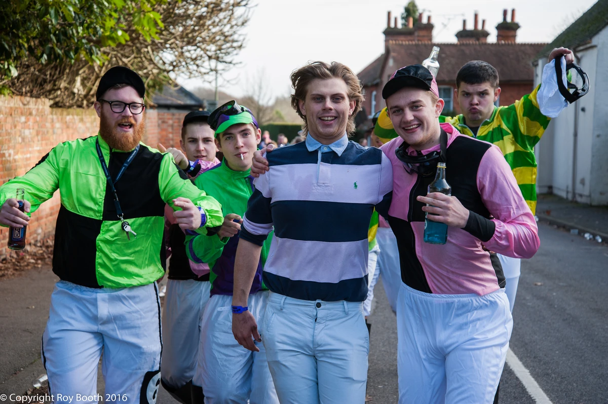Photo 13 from the 2016 Windlesham Boxing Day Pram Race