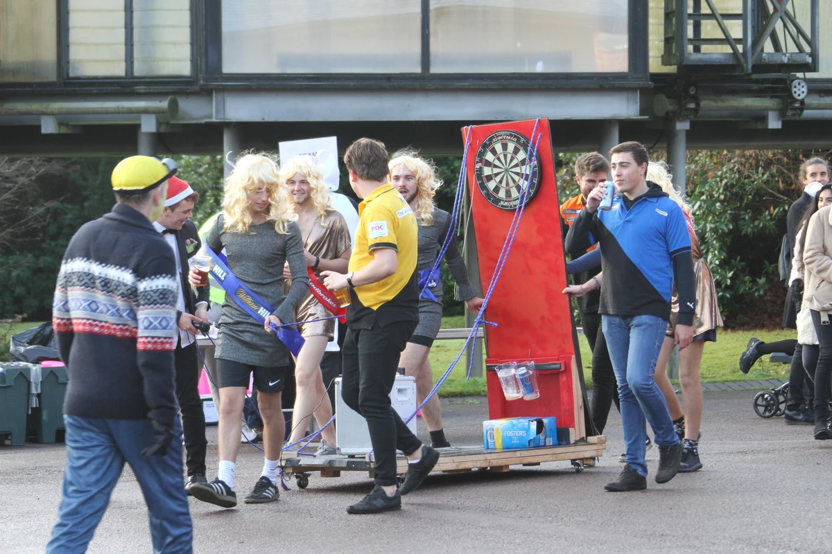 Photo 14 from the 2017 Windlesham Boxing Day Pram Race