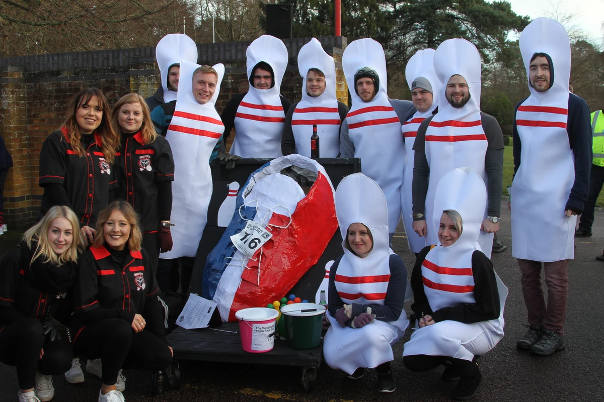 Photo 18 from the 2017 Windlesham Boxing Day Pram Race