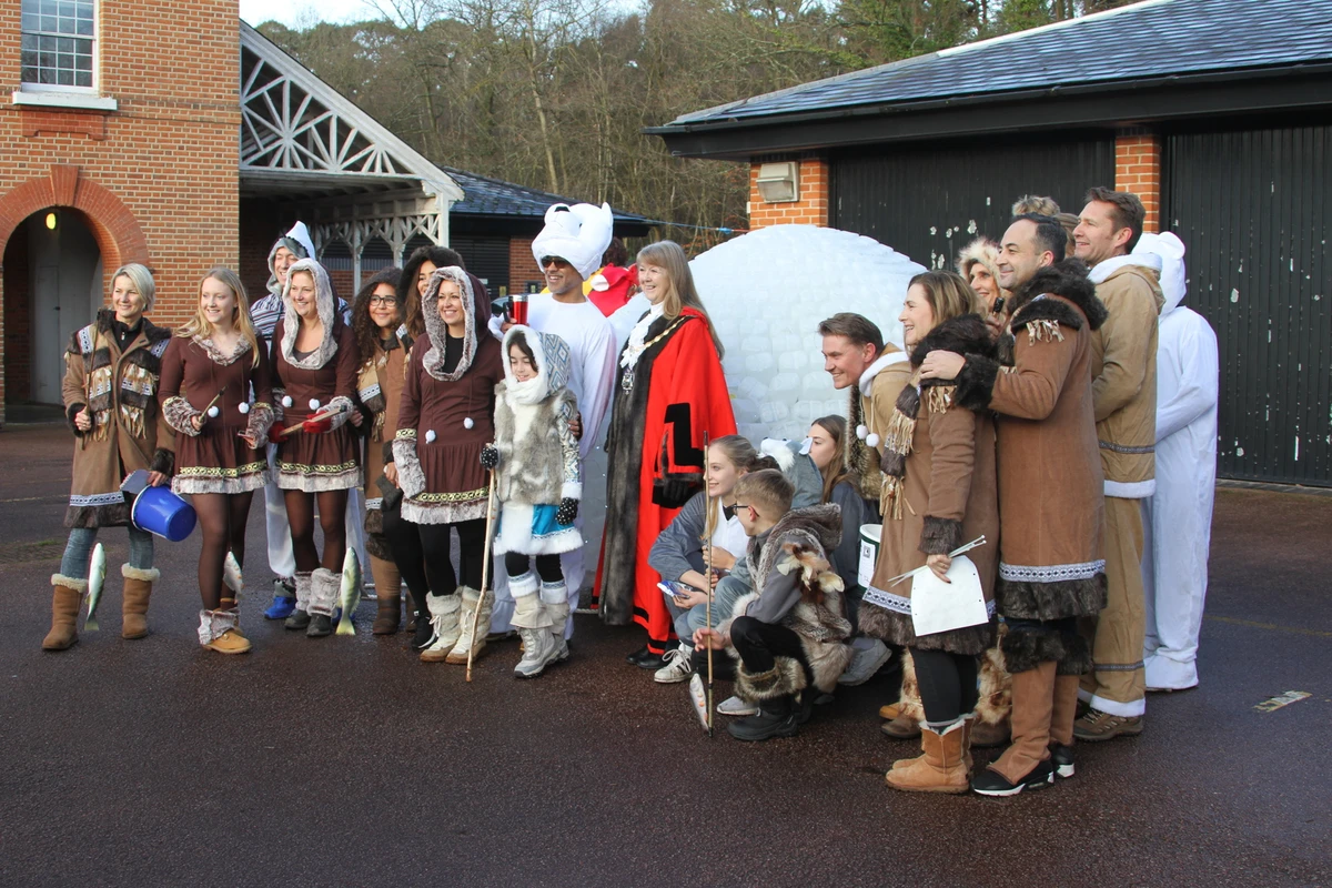 Photo 24 from the 2017 Windlesham Boxing Day Pram Race