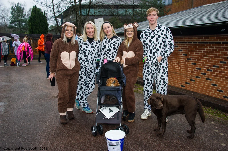 Photo 7 from the 2018 Windlesham Boxing Day Pram Race