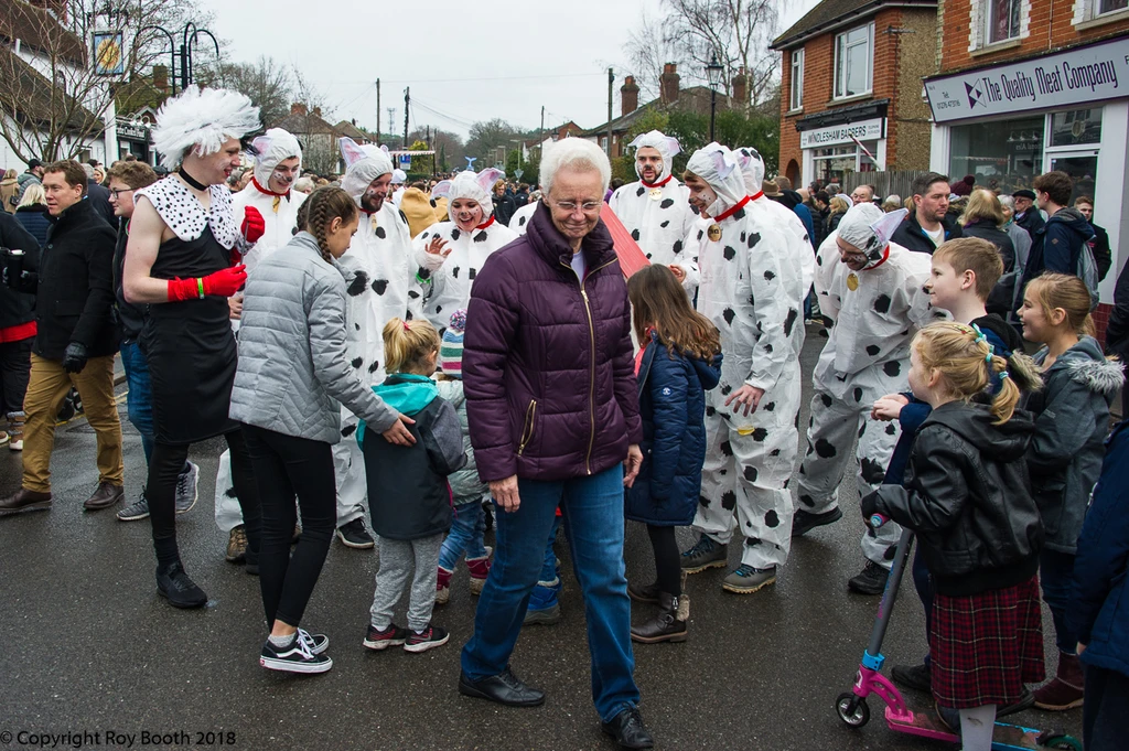 Photo 16 from the 2018 Windlesham Boxing Day Pram Race