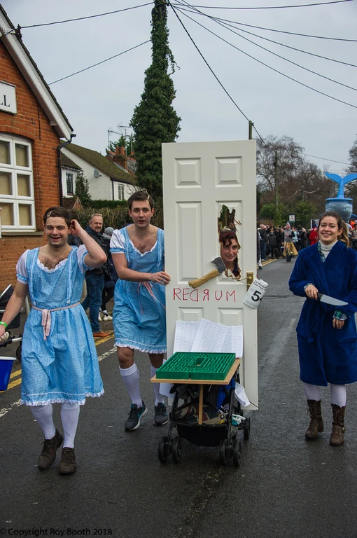 Photo 18 from the 2018 Windlesham Boxing Day Pram Race