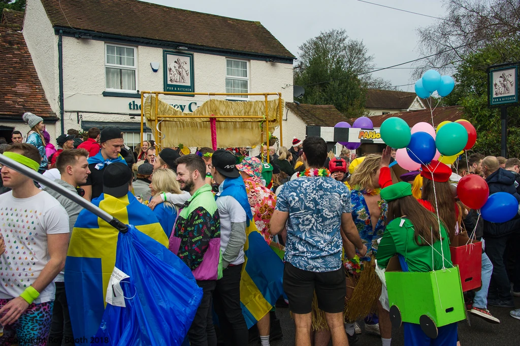 Photo 20 from the 2018 Windlesham Boxing Day Pram Race