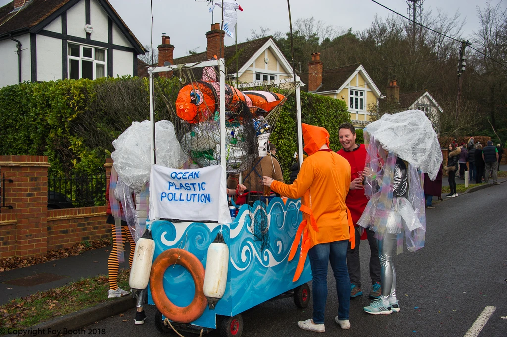 Photo 22 from the 2018 Windlesham Boxing Day Pram Race