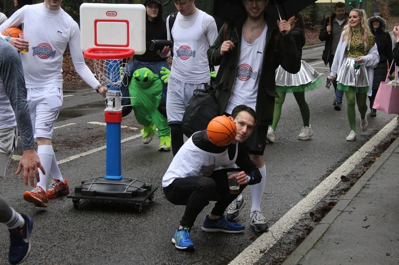 Photo 16 from the 2019 Windlesham Boxing Day Pram Race