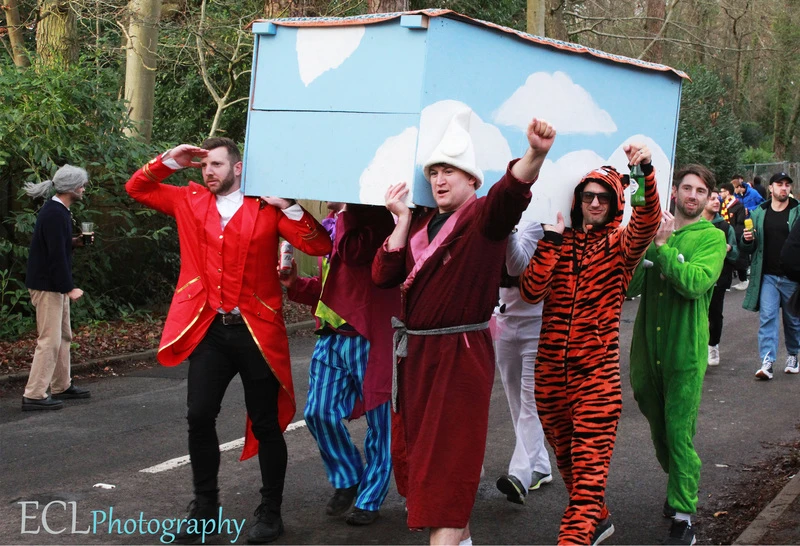 Photo 2 from the 2023 Windlesham Boxing Day Pram Race