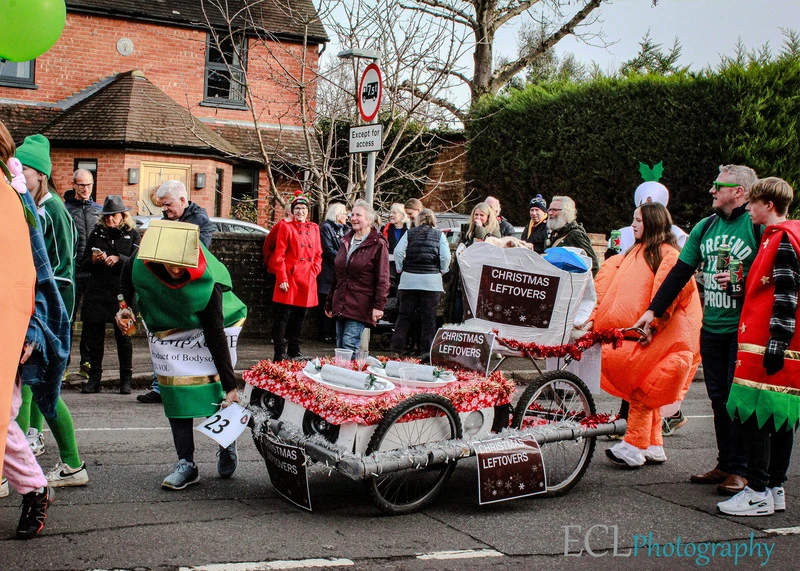 Photo 4 from the 2023 Windlesham Boxing Day Pram Race