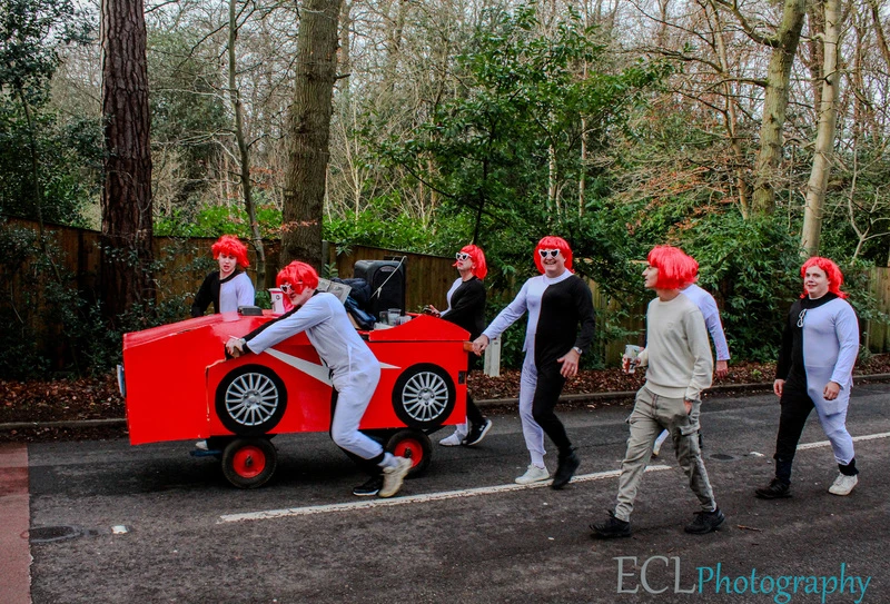 Photo 5 from the 2023 Windlesham Boxing Day Pram Race
