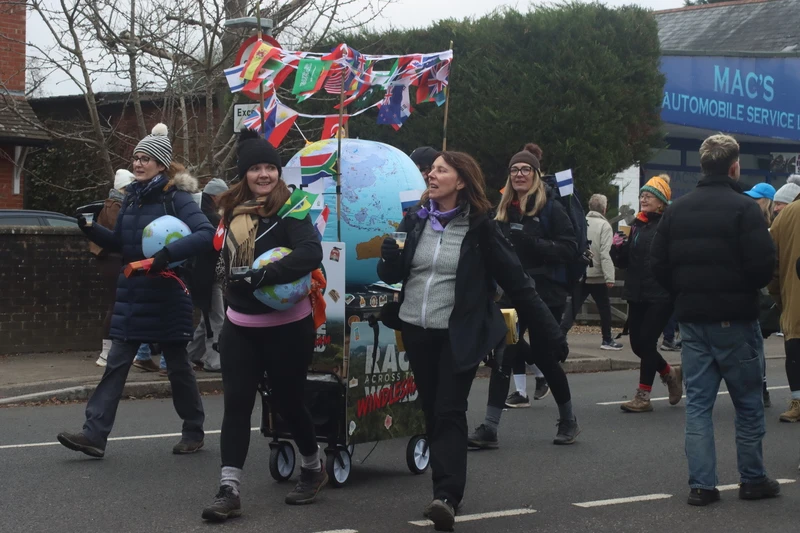 Photo 4 from the 2025 Windlesham Boxing Day Pram Race