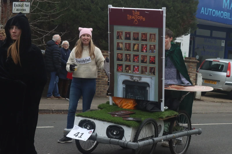 Photo 6 from the 2025 Windlesham Boxing Day Pram Race